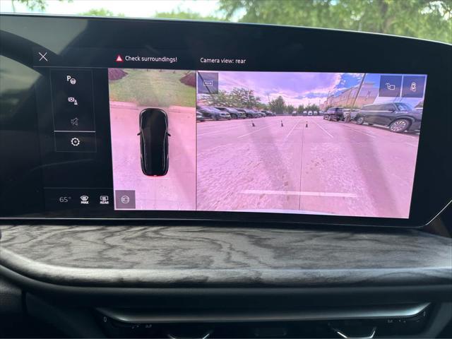 Photo of 2025 GLACIER WHITE Audi Q5