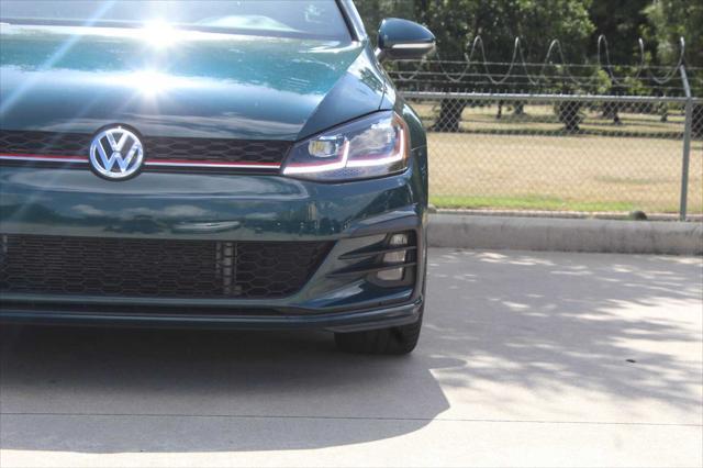 Photo of 2018 Great Falls Green Metallic Volkswagen Golf GTI