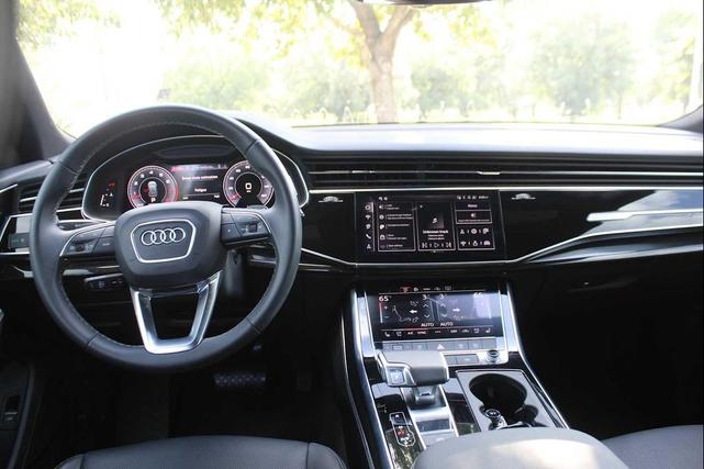 Photo of 2024 Daytona Gray Pearl Effect Audi Q8