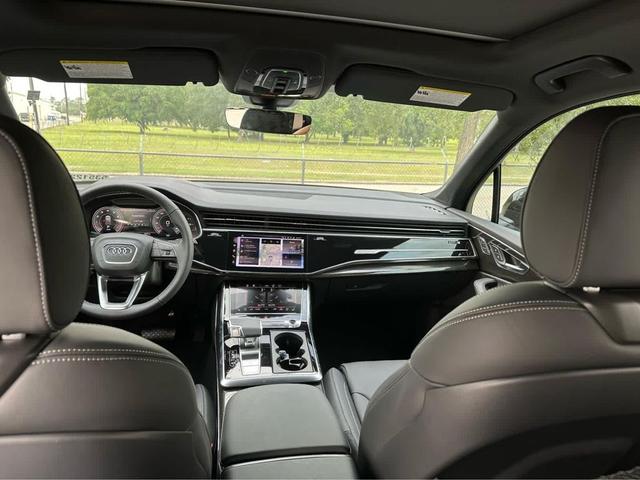 Photo of 2025 0E0E Audi Q7