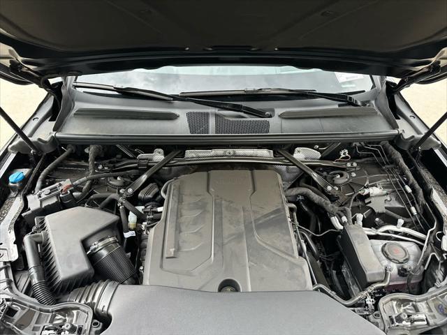 Photo of 2025 MYTHOS BLACK Audi Q5