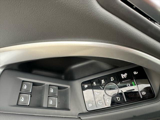 Photo of 2025 MYTHOS BLACK Audi Q5