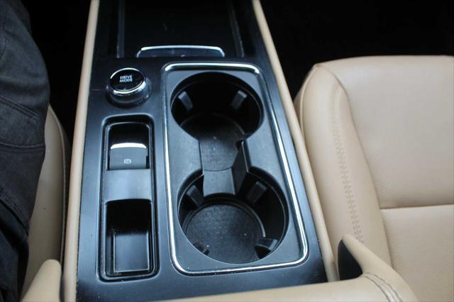 Photo of 2023 Red Carpet Metallic Tinted Clearcoat Lincoln Corsair