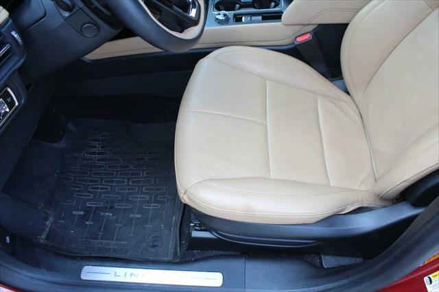 Photo of 2023 Red Carpet Metallic Tinted Clearcoat Lincoln Corsair