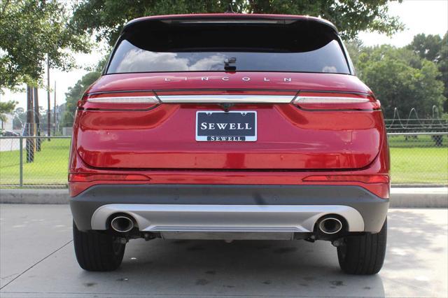 Photo of 2023 Red Carpet Metallic Tinted Clearcoat Lincoln Corsair