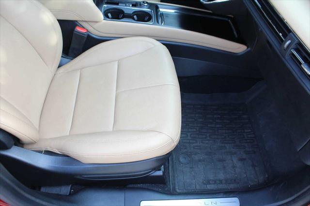 Photo of 2023 Red Carpet Metallic Tinted Clearcoat Lincoln Corsair