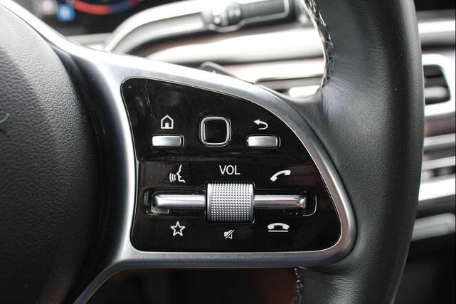 Photo of 2022 Polar White Mercedes-Benz GLE 350