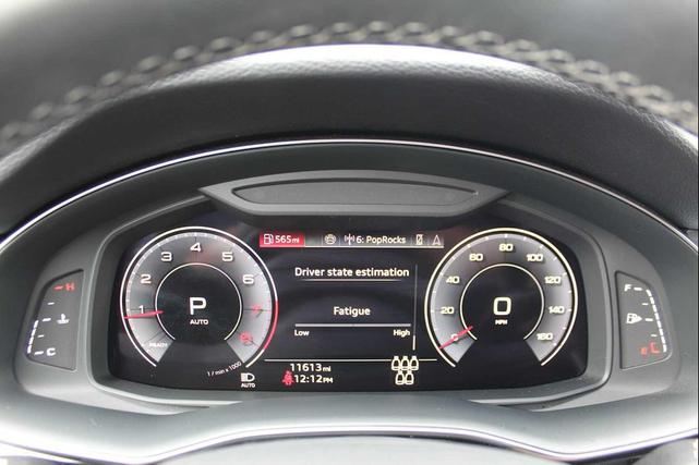 Photo of 2025 Mythos Black Metallic Audi Q7