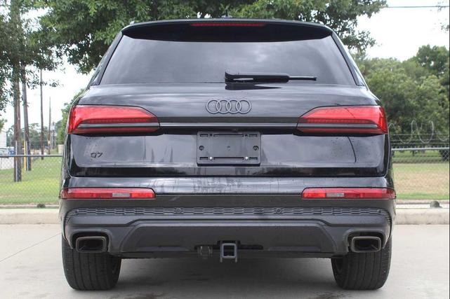 Photo of 2025 Mythos Black Metallic Audi Q7
