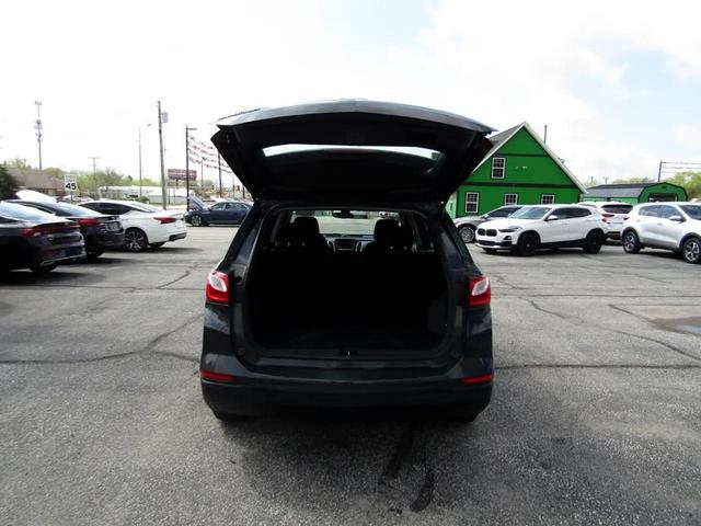 Photo of 2020 Nightfall Gray Metallic Chevrolet Equinox