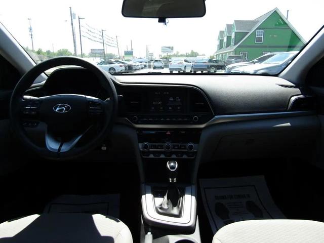 Photo of 2020 Lakeside Blue Hyundai ELANTRA