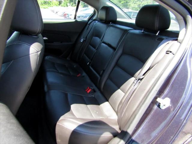 Photo of 2014 Blue Chevrolet Cruze