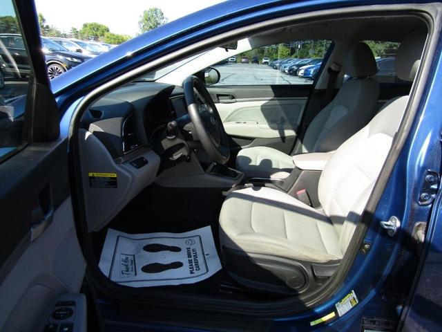 Photo of 2017 Lakeside Blue Hyundai ELANTRA