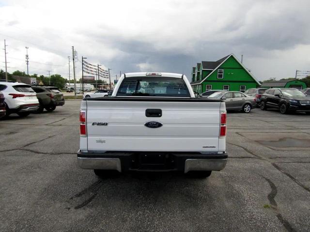 Photo of 2014 Oxford White Ford F-150