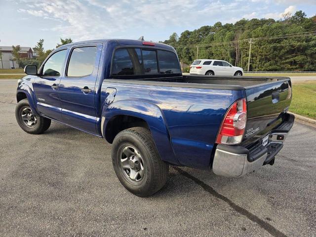 Photo of 2015 Blue Ribbon Metallic Toyota Tacoma