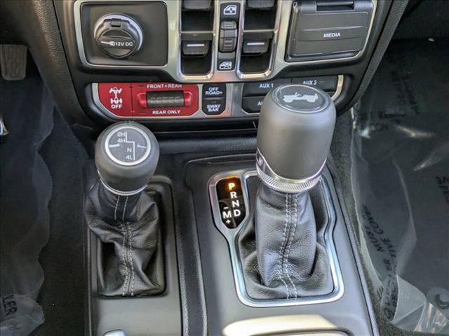 Photo of 2025 Bright White Clearcoat Jeep Wrangler