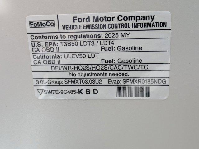 Photo of 2025 Star White Metallic Tri-Coat Ford Explorer