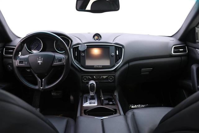 Photo of 2014 Nero Maserati Ghibli