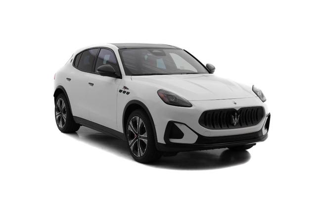 Photo of 2025 Bianco Maserati Grecale Folgore