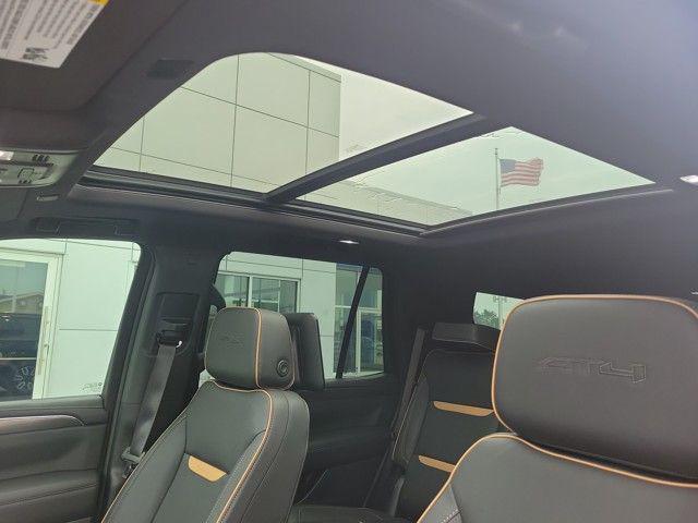 Photo of 2024 Onyx Black GMC Yukon