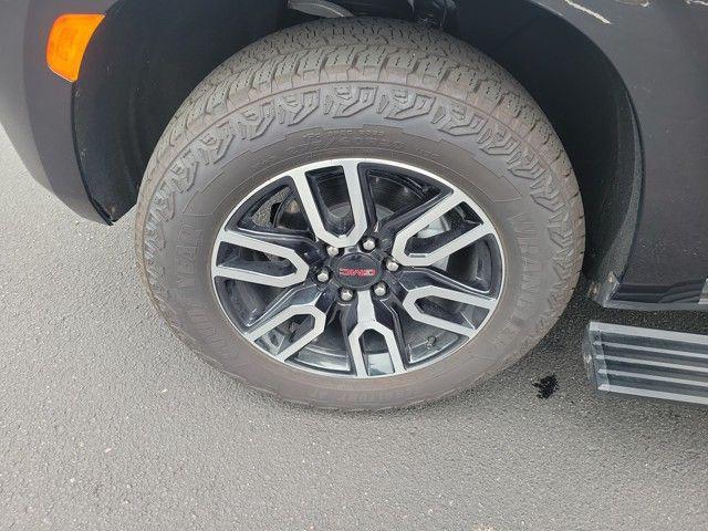 Photo of 2024 Onyx Black GMC Yukon