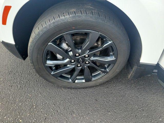 Photo of 2022 Summit White Chevrolet Equinox