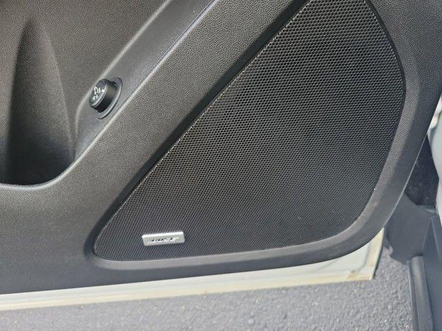 Photo of 2022 Summit White Chevrolet Equinox