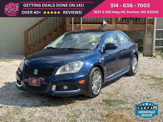 Photo of 2011 Blue Suzuki Kizashi