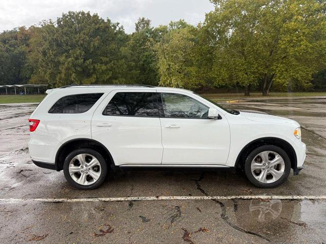 Photo of 2014 Bright White Clearcoat Dodge Durango