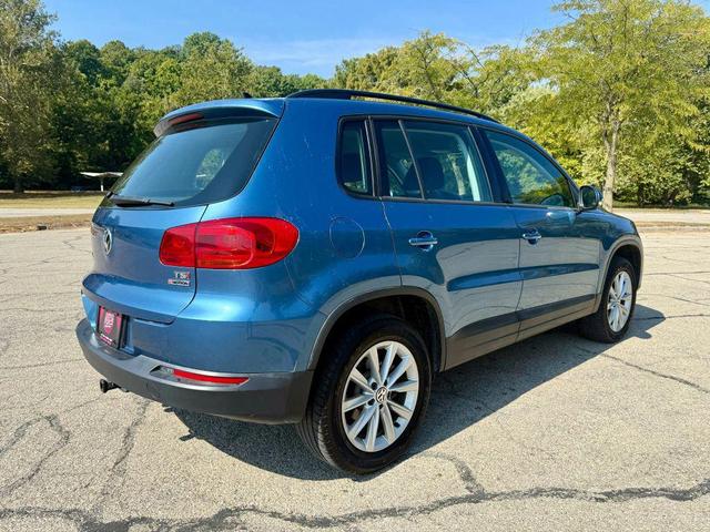 Photo of 2017 Pacific Blue Metallic Volkswagen Tiguan Limited