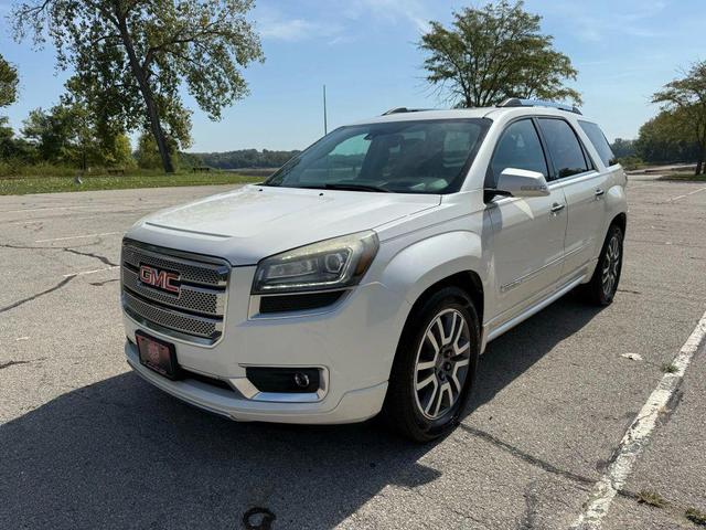 Photo of 2014 White Diamond Tricoat GMC Acadia