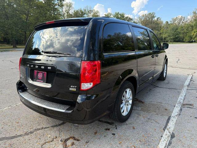 Photo of 2018 Black Onyx Crystal Pearlcoat Dodge Grand Caravan