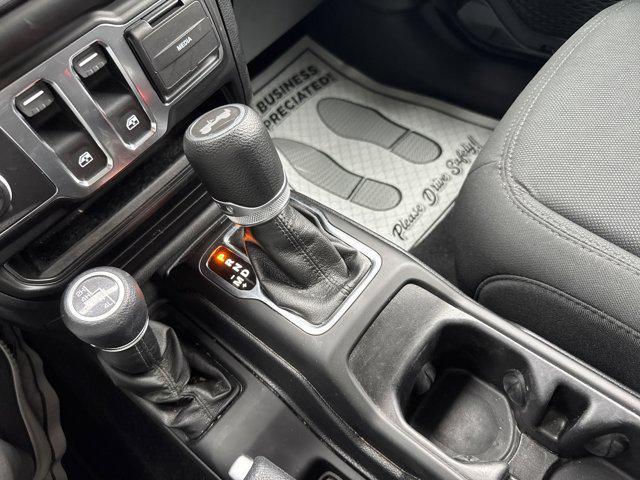 Photo of 2021 Black Clearcoat Jeep Wrangler