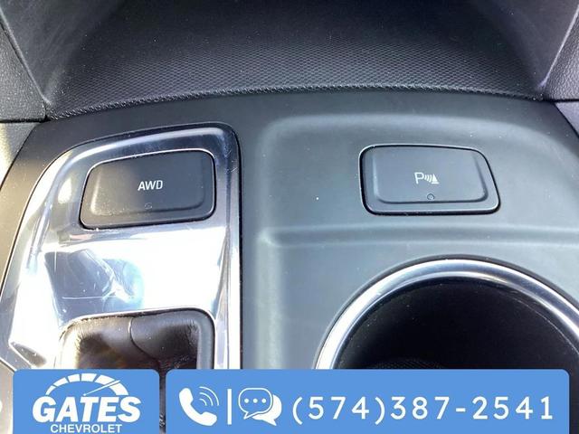 Photo of 2024 Summit White Chevrolet Equinox