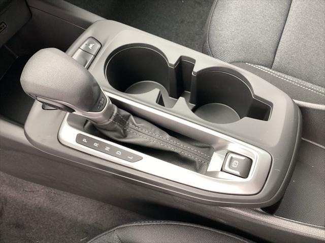 Photo of 2025 Summit White Chevrolet Trax