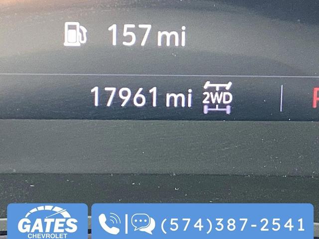 Photo of 2023 Summit White Buick Encore GX