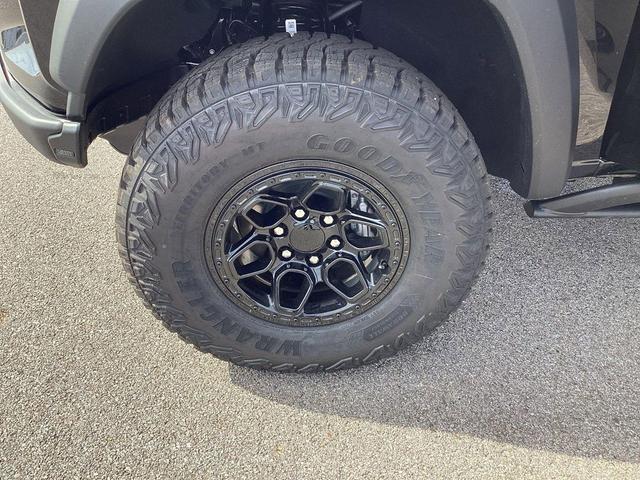 Photo of 2026 Black Chevrolet Colorado