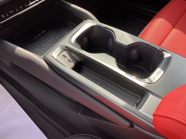 Photo of 2025 Black Chevrolet Equinox EV