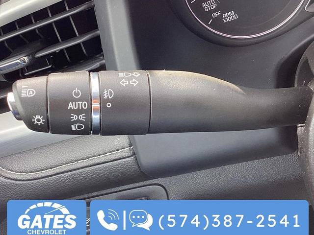 Photo of 2023 Summit White GMC Acadia