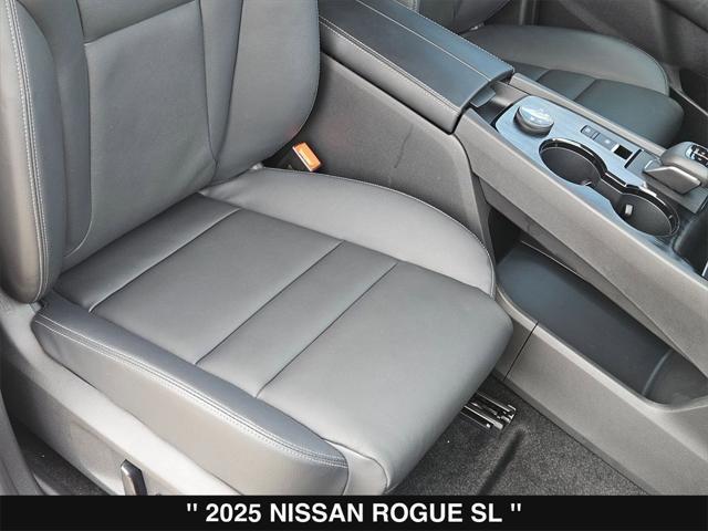 Photo of 2025 Boulder Gray Pearl Nissan Rogue