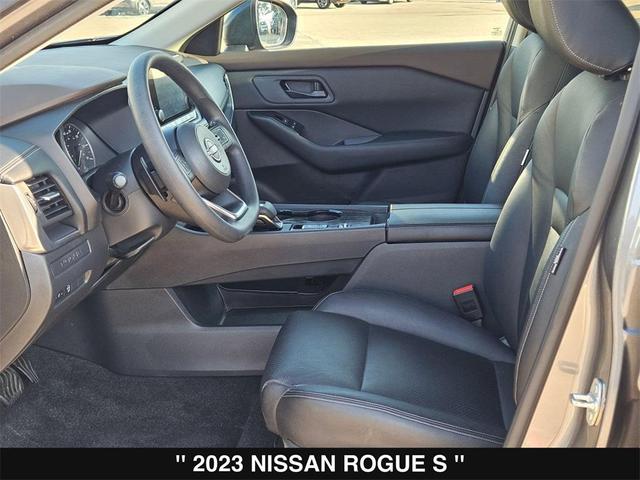 Photo of 2023 Gun Metallic Nissan Rogue