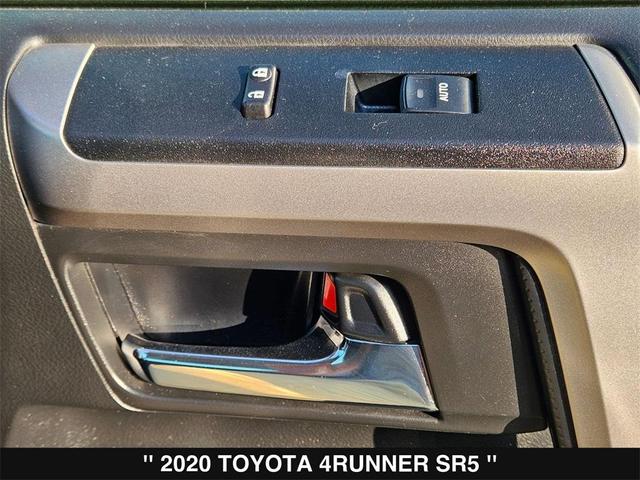 Photo of 2020 Black Toyota 4Runner