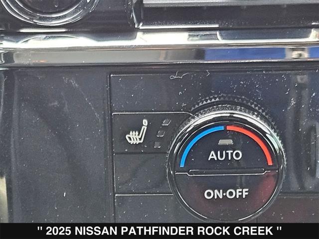 Photo of 2025 Super Black Nissan Pathfinder