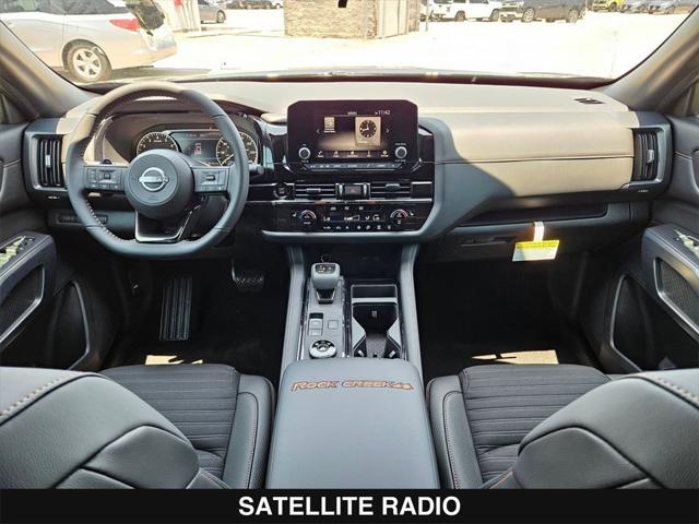 Photo of 2025 Super Black Nissan Pathfinder