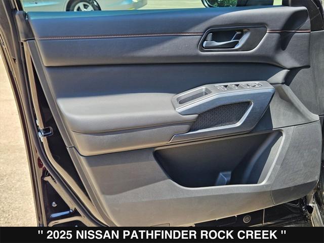 Photo of 2025 Super Black Nissan Pathfinder