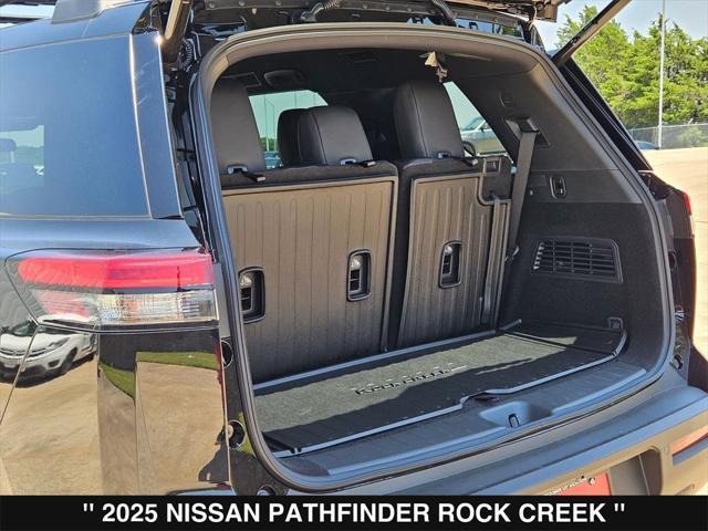 Photo of 2025 Super Black Nissan Pathfinder