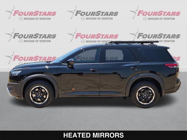 Photo of 2025 Super Black Nissan Pathfinder