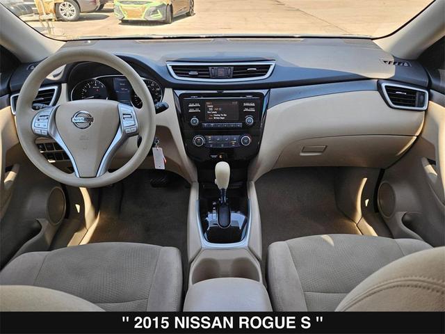 Photo of 2015 Super Black Nissan Rogue