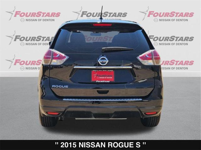 Photo of 2015 Super Black Nissan Rogue