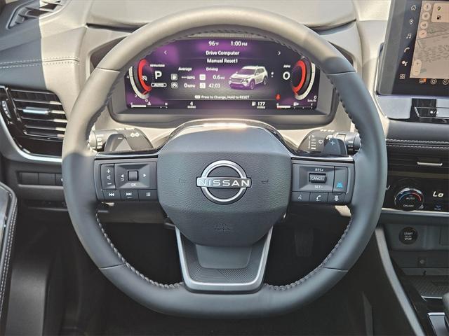 Photo of 2025 Boulder Gray Pearl/Super Black Nissan Rogue